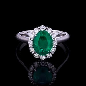 Emerald and diamond ring / Кольцо с изумрудом и бриллиантами